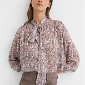 REISS KELSIE METALLIC LONG SLEEVE BLOUSE - Size 8/Medium